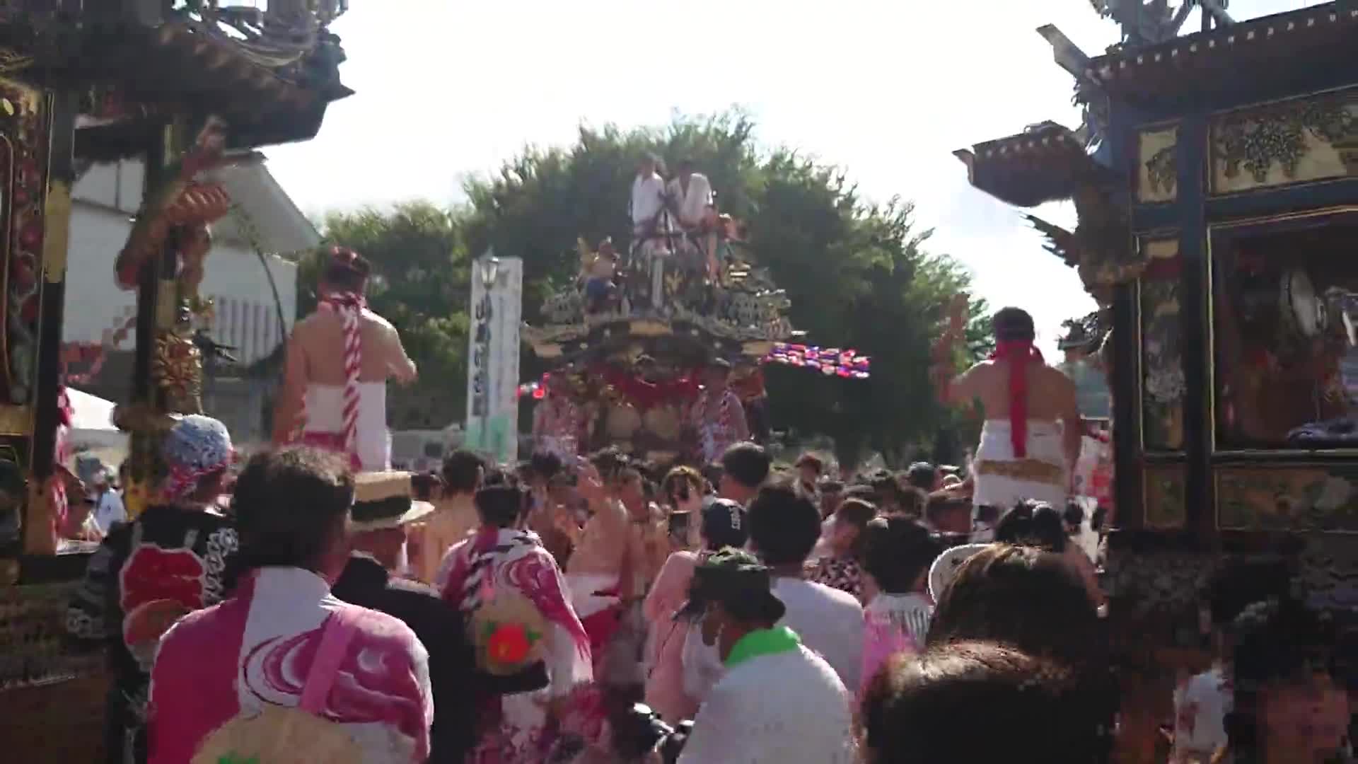 山あげ会館前でのぶんぬき
